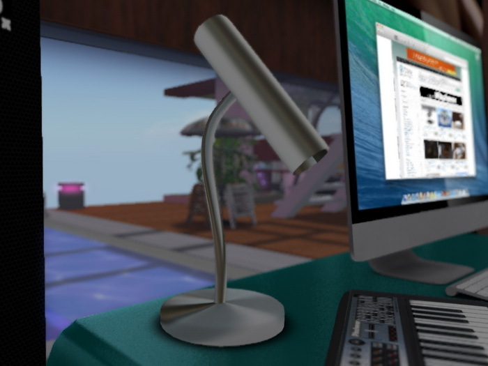 [Px] Deluxe LED Desktop Lamp CM
