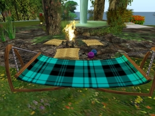 Color Change Cuddle Hammock