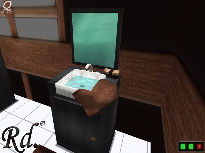 *Closet Bathroom