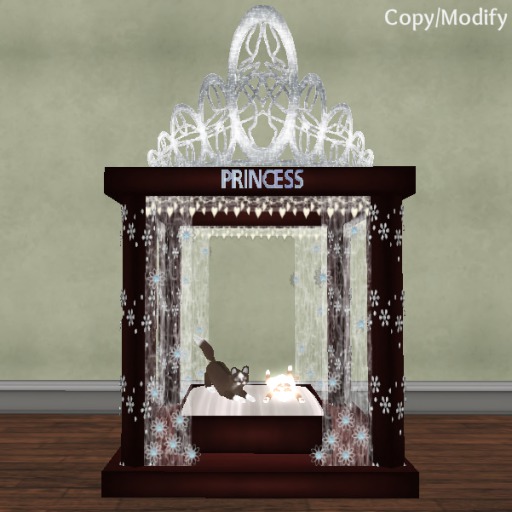 Kitty Korner : Shoegasm (red)