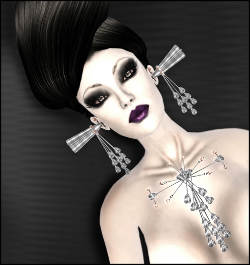 Finesmith- In The FlaSH- victorian secret- Brooch