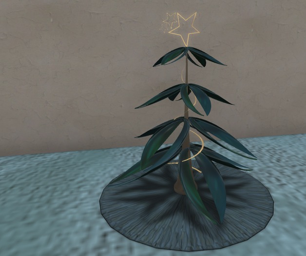 Tropic-Yule Christmas Tree -- Kailua