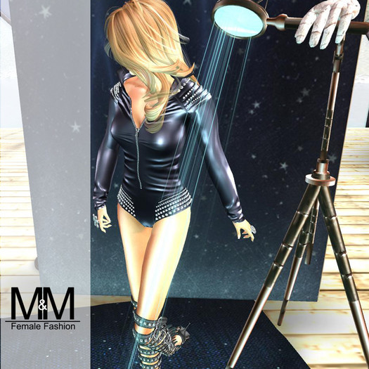 M&M-ZAARAA STUDDED HOODIE