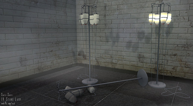 Sari-Sari - IV Stand Lamp