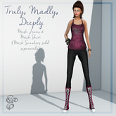 Entice - Truly, Madly, Deeply T-Shirt & Jeans - PInk
