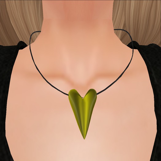 ~*P!P*~ Anistascia Heart Necklace - Gold