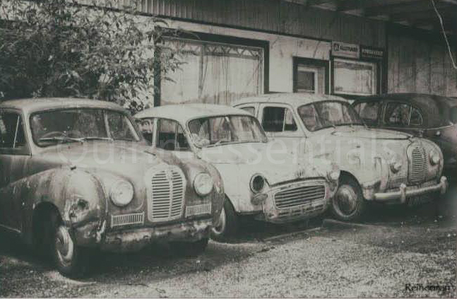 {Q-Essentials} Vintage Cars