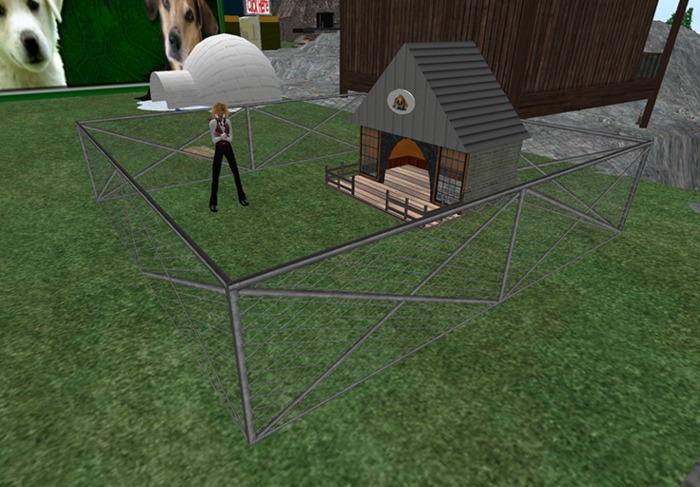8 x 8 Dog Pen & Dog house / Kennel