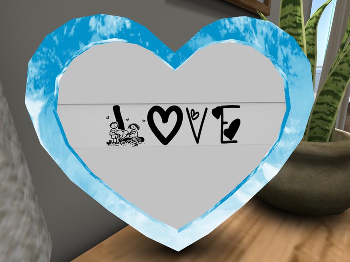 Heart Photo Frame Mesh Clouds