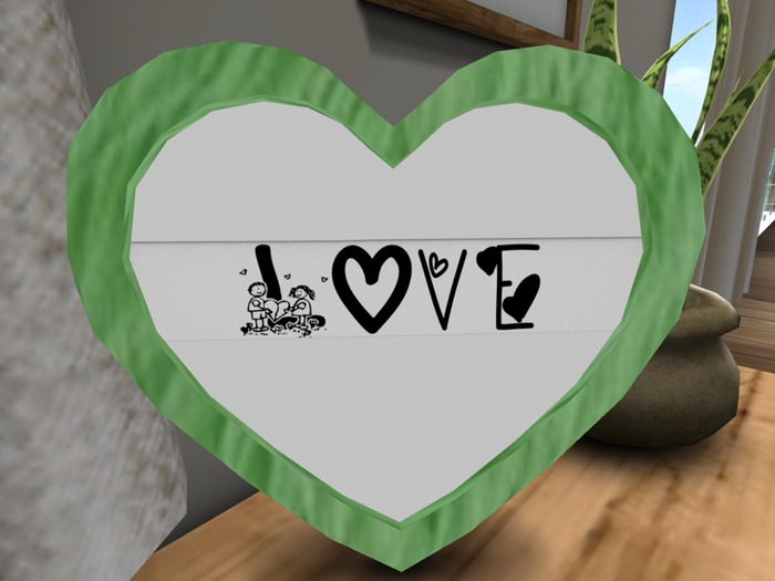 Heart Photo Frame Mesh Green Fur 
