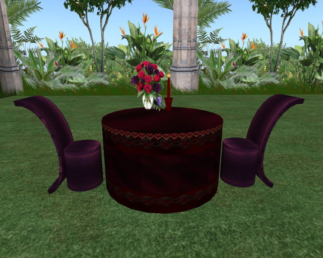 LR Wedding Table with flowers 3 / copy