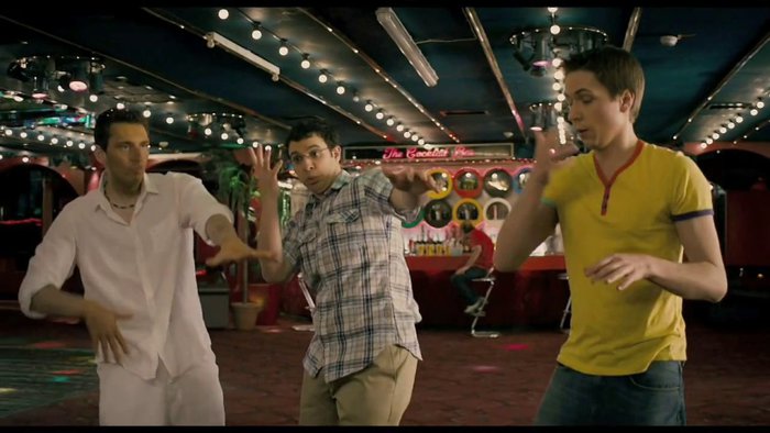 WZ Inbetweeners dance music gesture