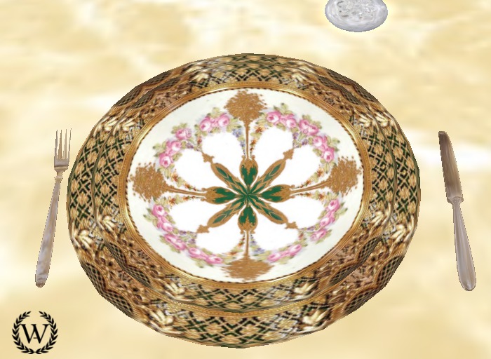 platos verdes y dorados / green and gold plates