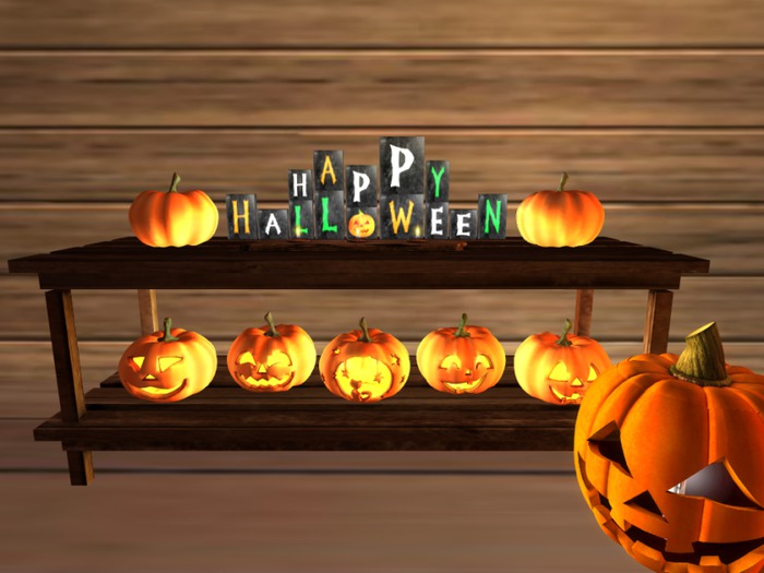 Halloween Decor Table
