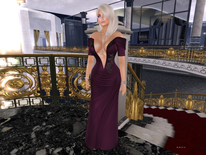*Promo* Para's Busty Deep Cleavage Gown - AppliqueCranberry