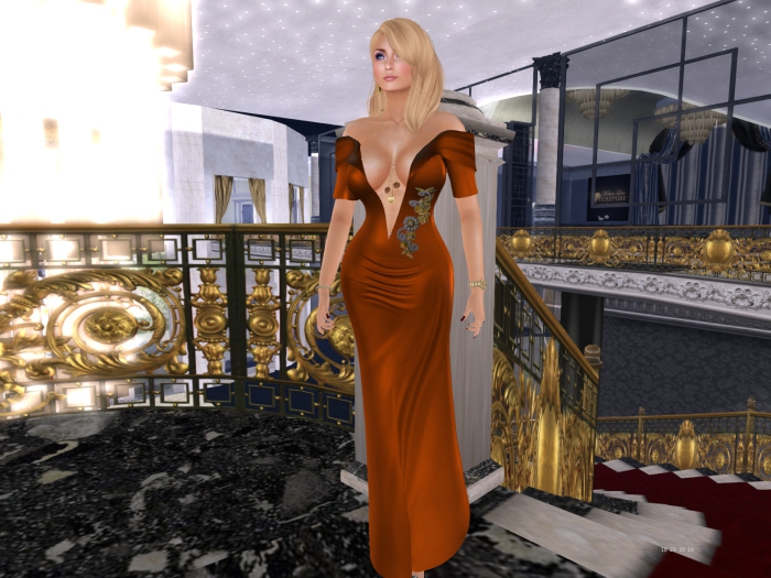 *Promo* Para's Busty Deep Cleavage Gown - AppliqueBronze