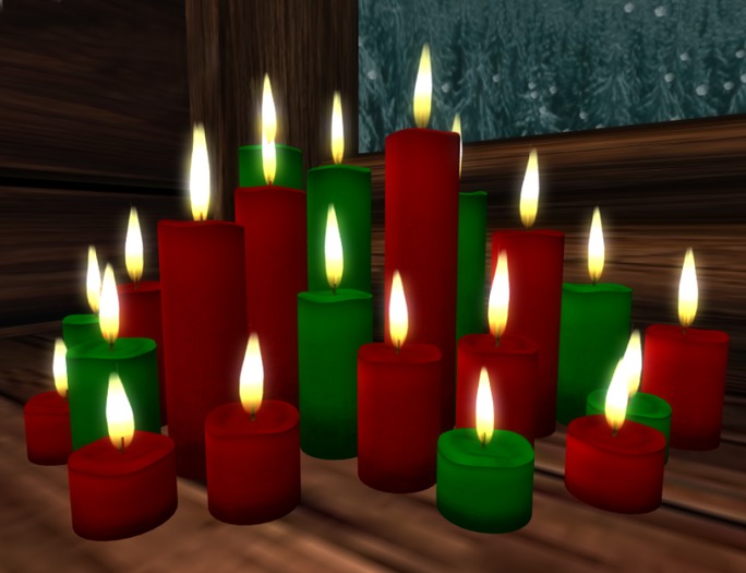 Mesh Red & Green Cluster Candles