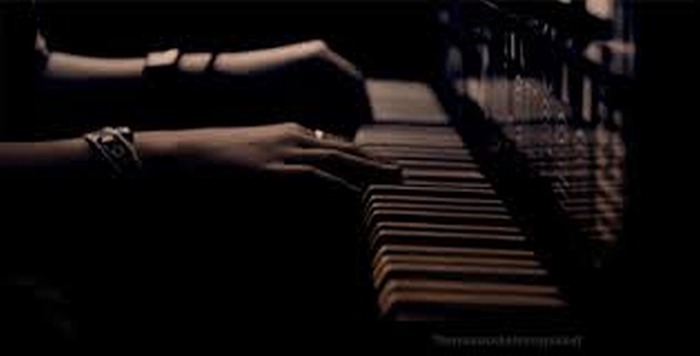 Play Piano (box)