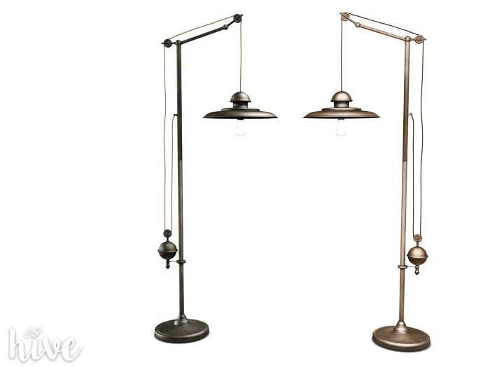 The Hive - Rusted Floor Lamp //Light Set