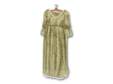 {amiable}Mesh Pedicel Pattern Long Chiffon Dress_Yellow