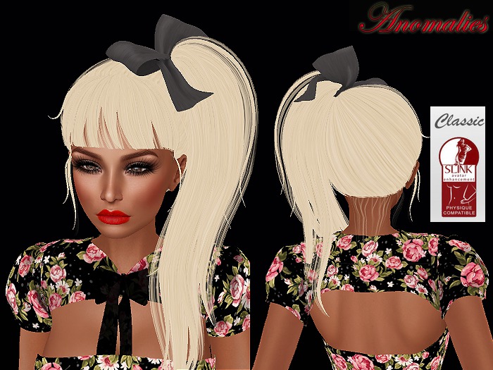 Baler with black roses