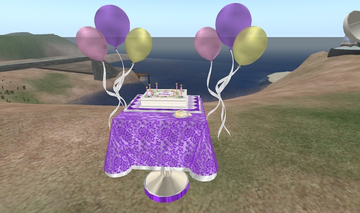 Divivity Pretty Posies Birthday Cake