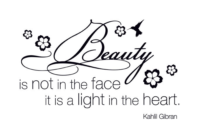 {Q-Essentials} Beauty Wall Decal