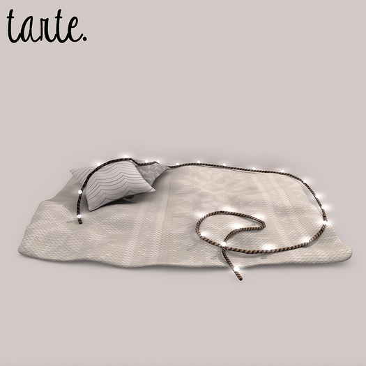 tarte. light clutter rug