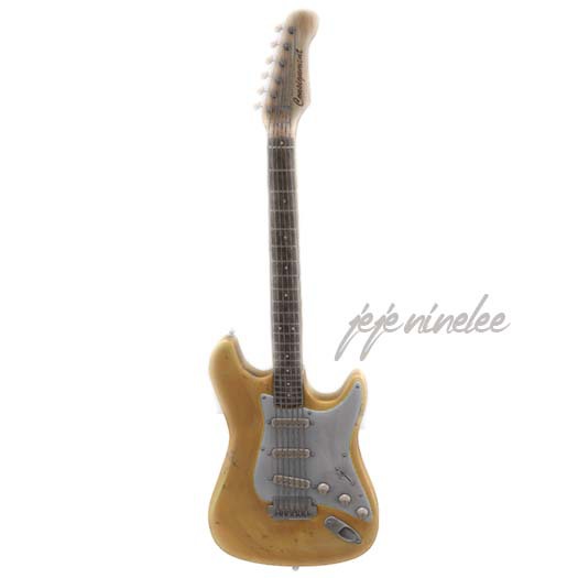 [Con.] Guitar - Yellow