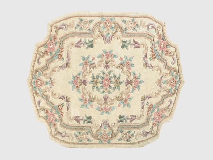 rug with flowers