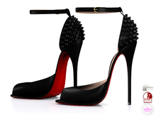 Garbaggio // Cynthia - Black