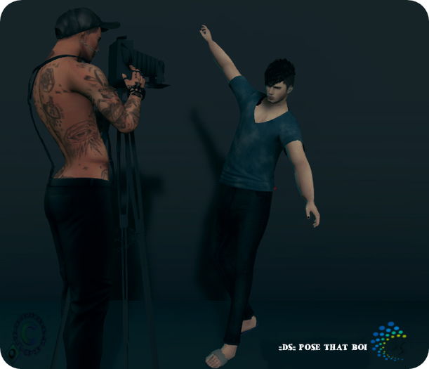 ::DS:: POSE THAT BOI