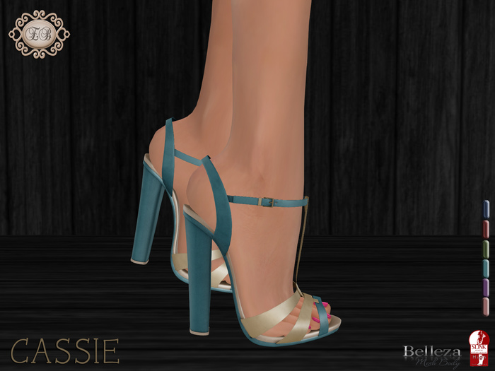 .:Ecce Bellus:. Cassie Gold's