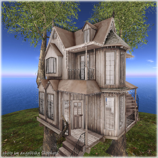 dust bunny . acorn treehouse . boxed . RARE