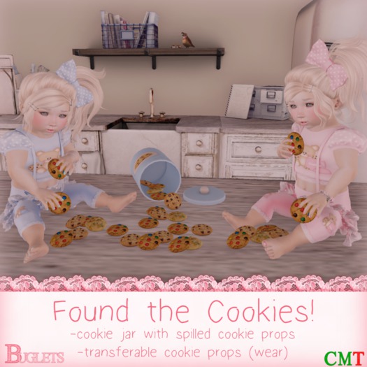 ~*Buglets*~ Found the Cookies! Pose