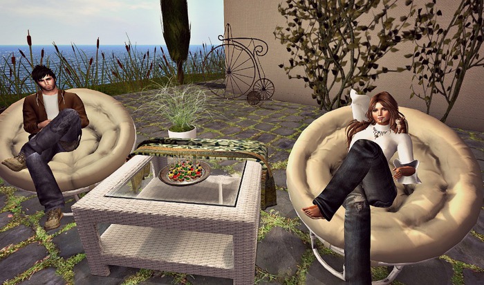 CJ Maxima Rattan White Patio Set