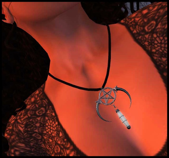 VC - The Light of Nimue Pendant