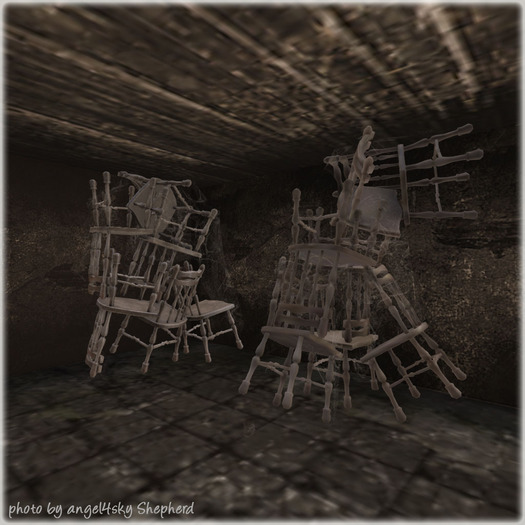 20.-DRD- MM2 Pile of chairs