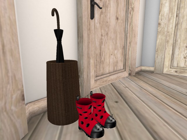 Home Deco With Boots 