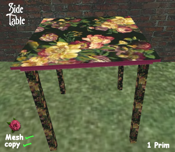 Vintage Roses SideTable