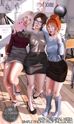 Glamrus . Chicks Selfie