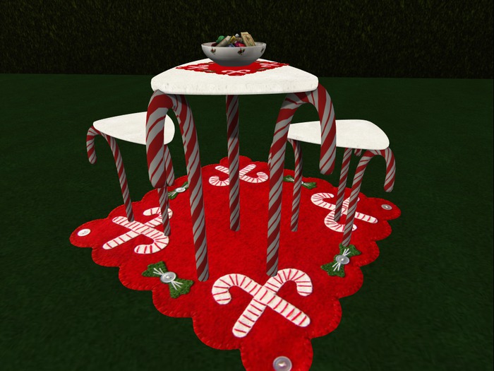 :::iTinker::: Christmas Candy Cane Table set!