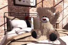 Aphrodite Valentine bear with card beigeboxed)