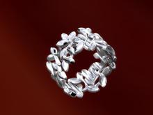 TM Lucky Leaves Right Hand Ring