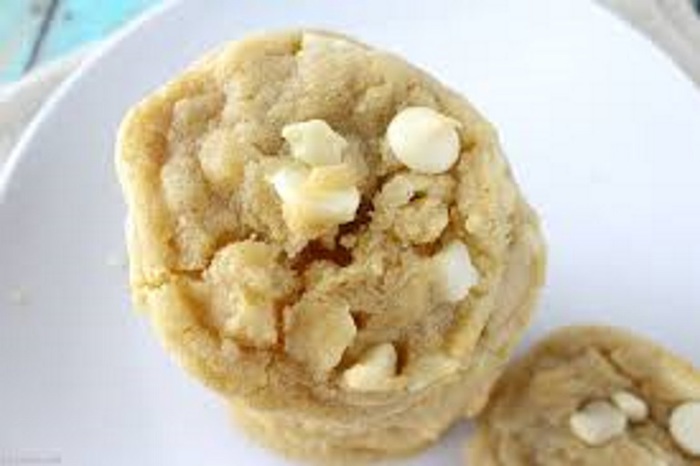 White Chocolate Macadamia Cookies