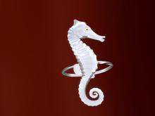 TM Lucky Seahorse Right Hand Ring - BENTO