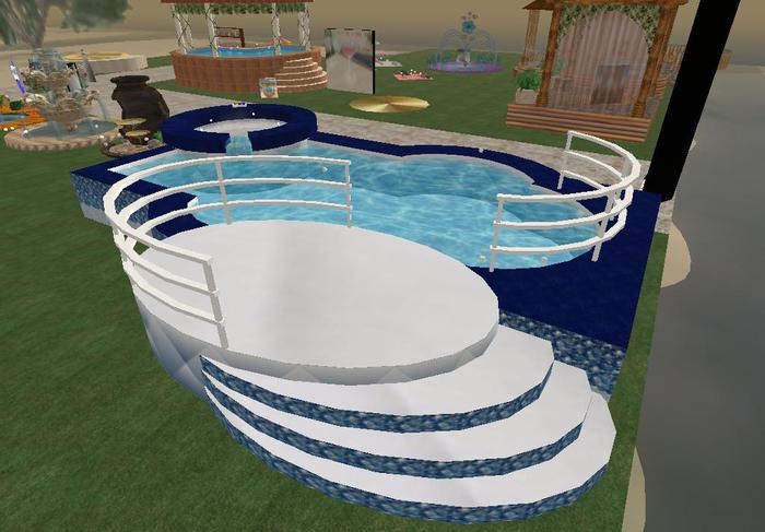 Blue Seashells Pool & Hot Tub