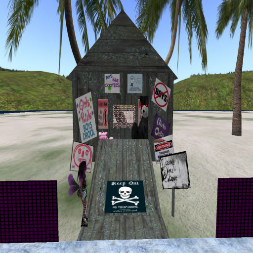 Girls Hideout with Signs Box