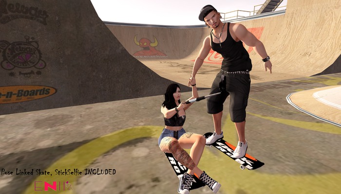ENIIPose-SkateCouple#3