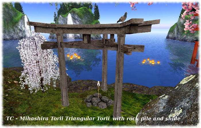 TC - Mihashira Torii Triangular Torii